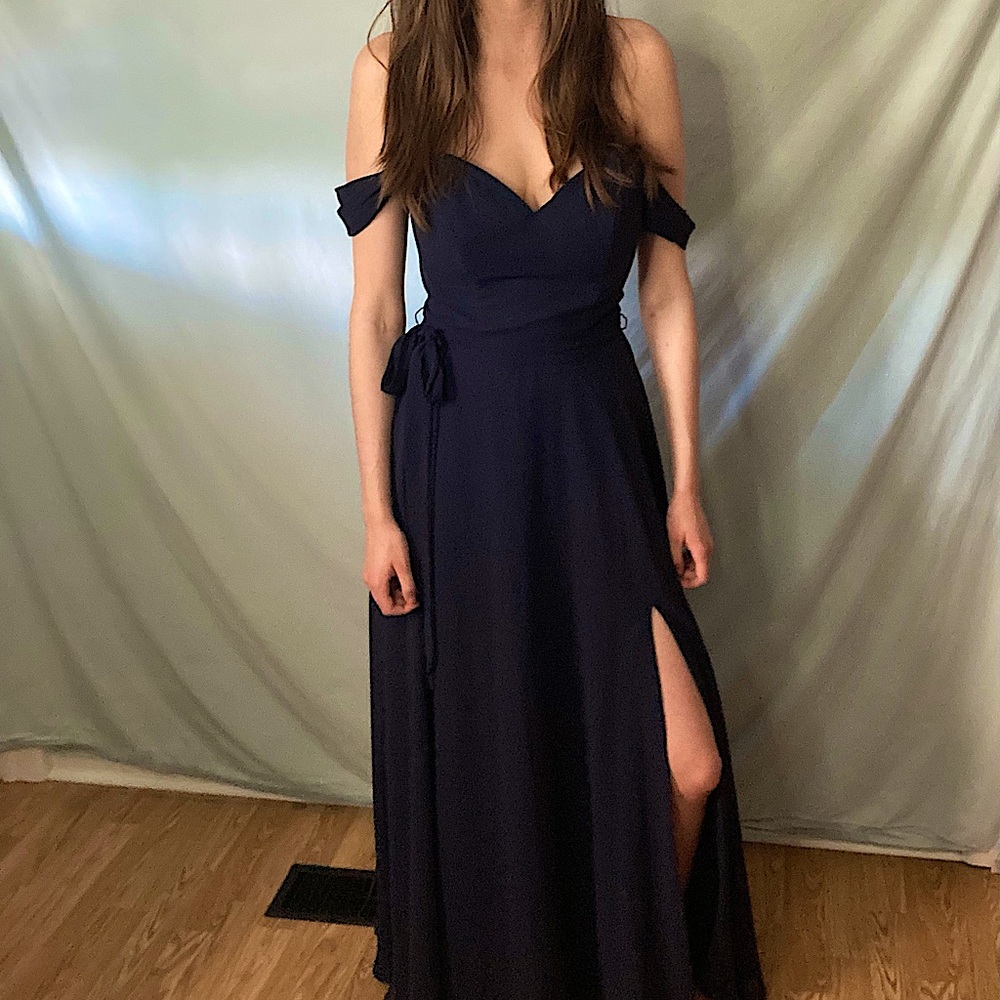 Navy blue chiffon bridesmaid/prom dress 👗